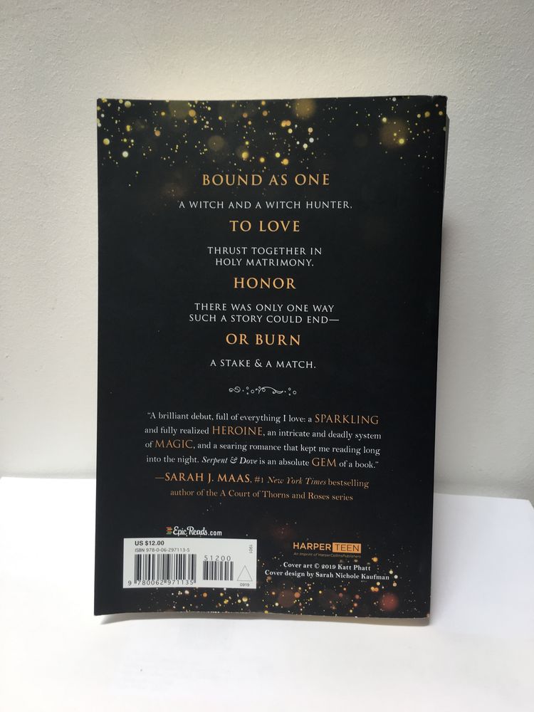 Livro “Serpent & Dove”