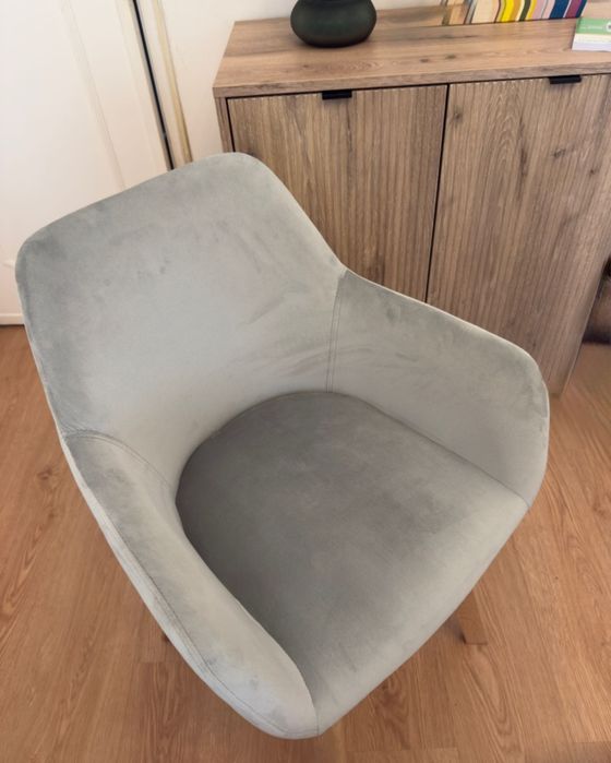 4 cadeiras em estado novo