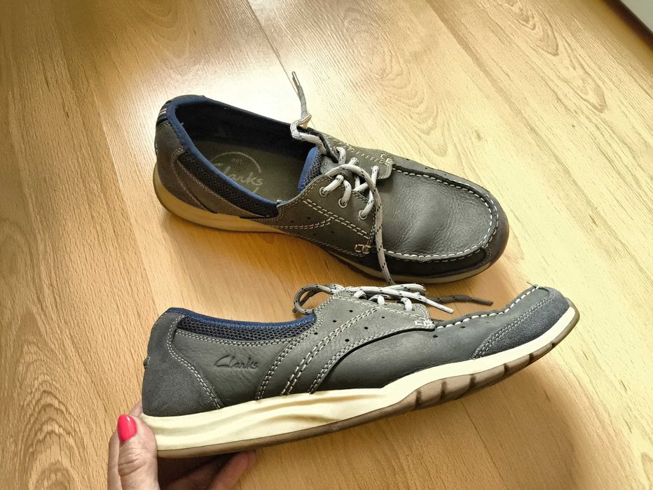 Skórzane mokasyny Clarks, rozmiar 42