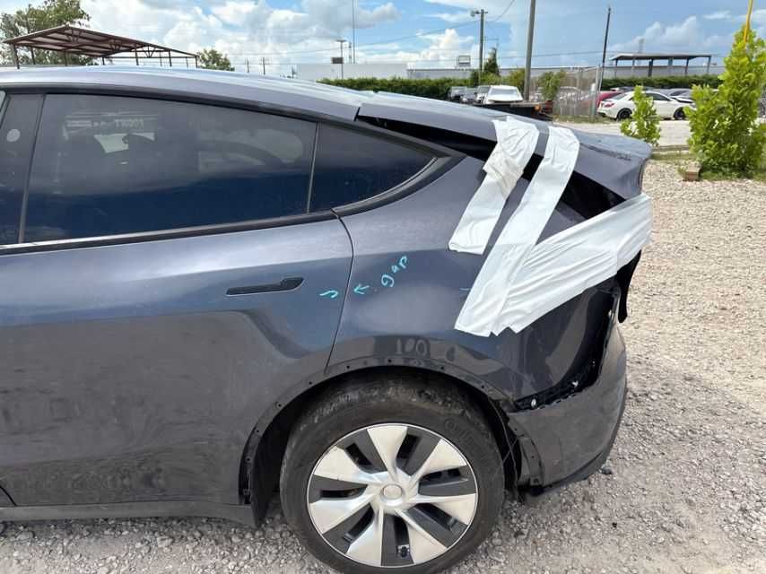 Tesla Model Y Long Range Dual Motor 2023