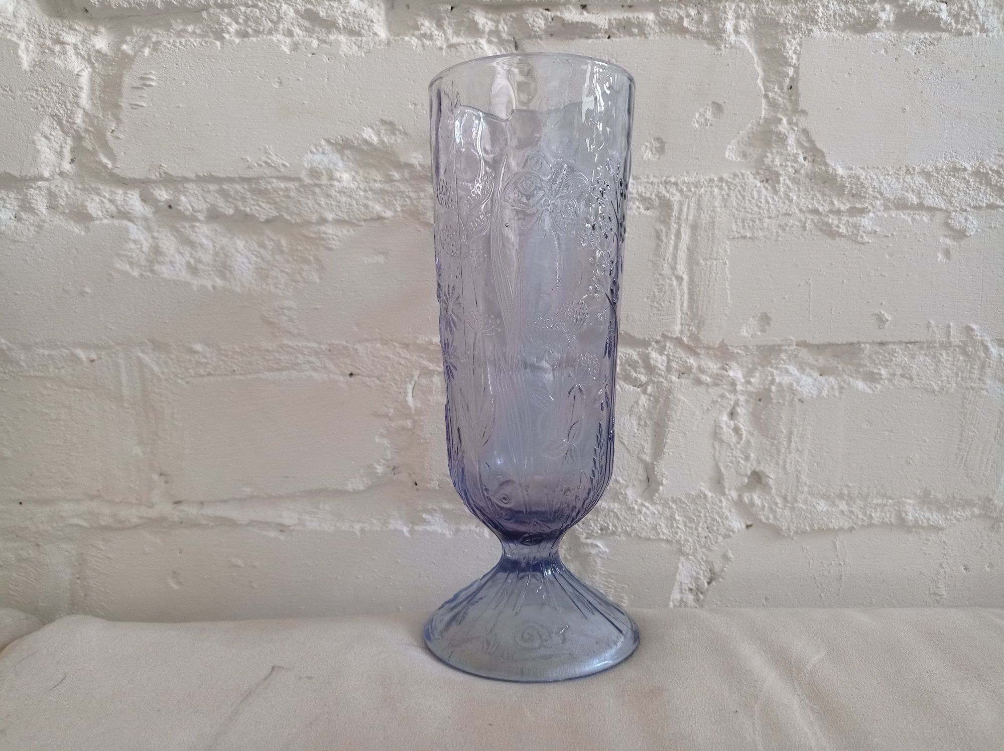 Stary szklany wazon, łączka Ząbkowice, PRL, vintage