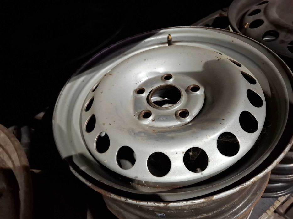 4x Felgi 16 5x112 ET 47 VW Golf V Touran SEAT Leon Altea SKODA Octavia