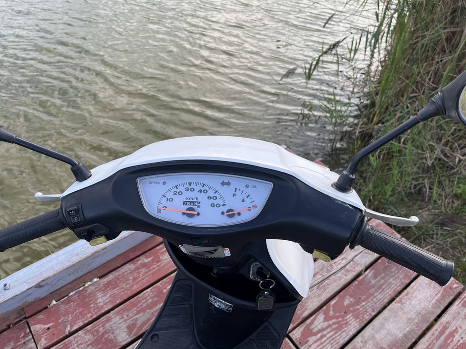 Продам HONDA DIO 34
