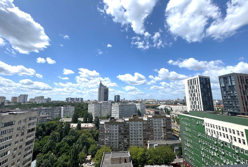Власник. Продаж квартири 50 м² в ЖК  "Adamant" вул. В.Липківського 33А