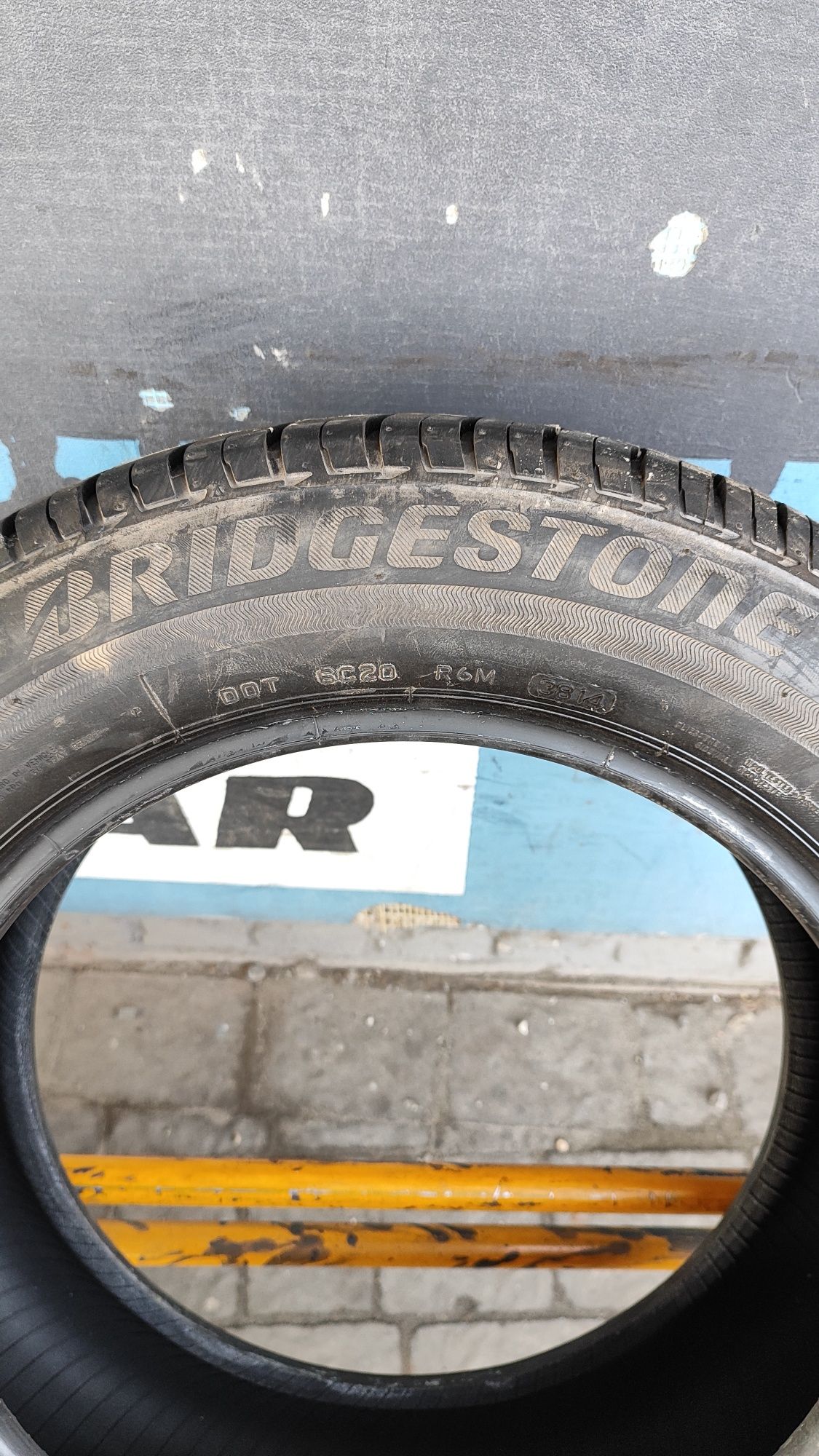 Шина Bridgestone одна, літня 205/60 R16