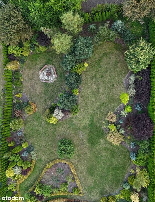 Na sprzedaż piękna, zadbana działka budowlana położona w Olkuszu.