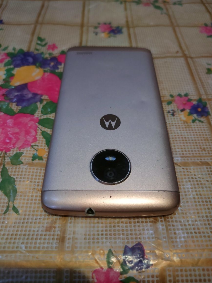 Motorola moto E4 Android 7.1.1