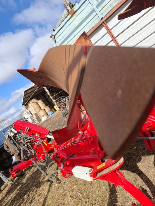 Pług obrotowy półzawieszany Pottinger Servo 6.50 NOVA PLUS 6-skibowy