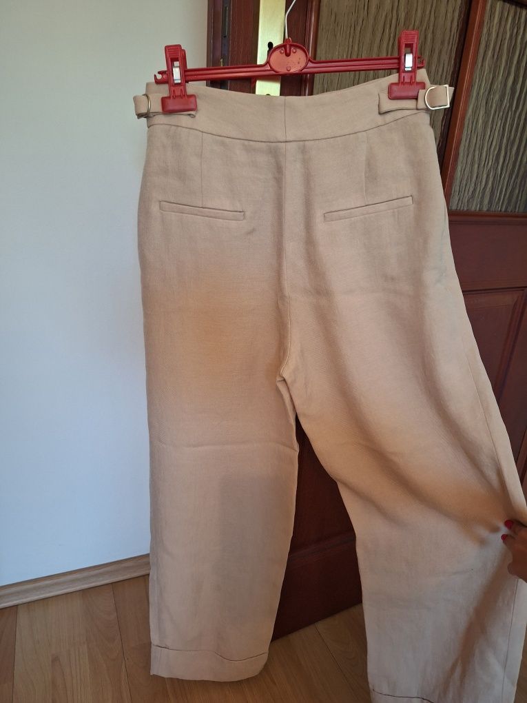 Spodnie z szerokimi nogawkami Massimo Dutti