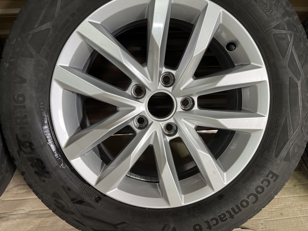 Титани VW  Passat R16 215/60 Оригінал без пошкоджень
