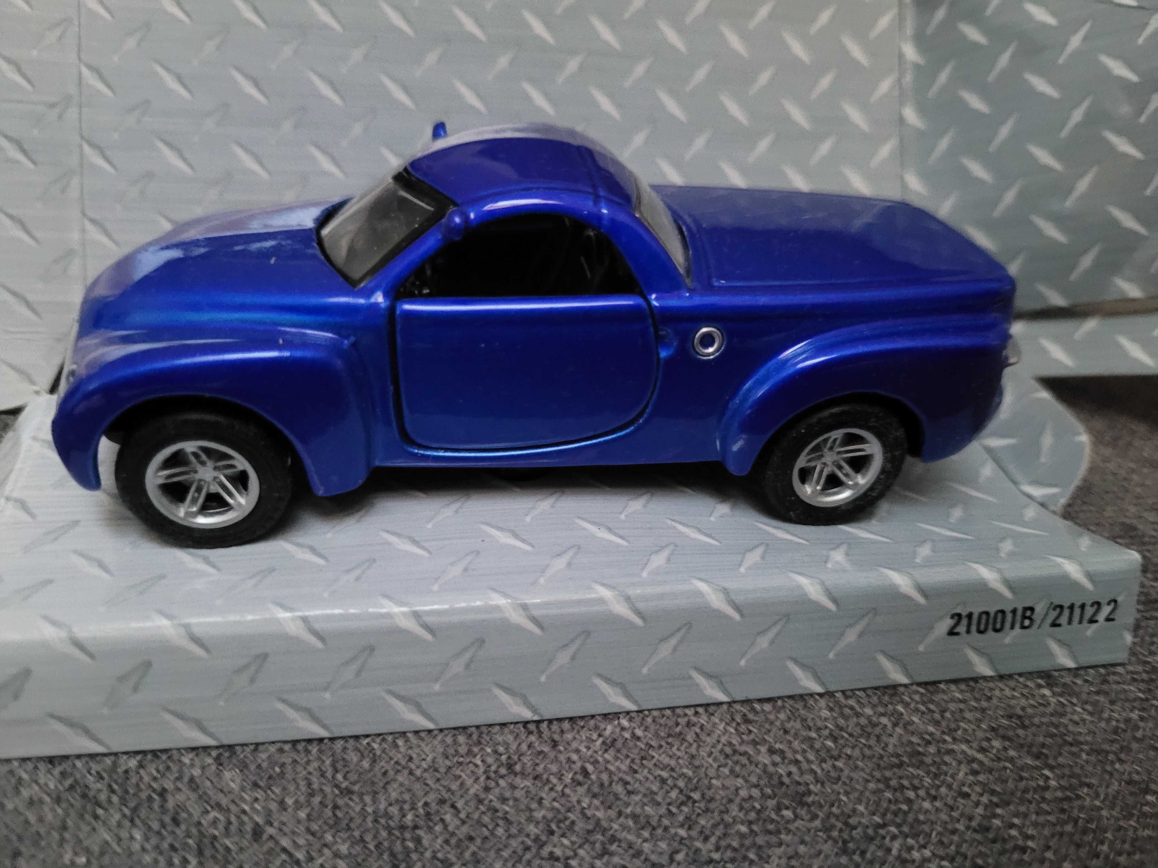 POWER RACER 2000 Chevrolet Chevy SSR Pickup w skali 1/43 Firmy MAISTO