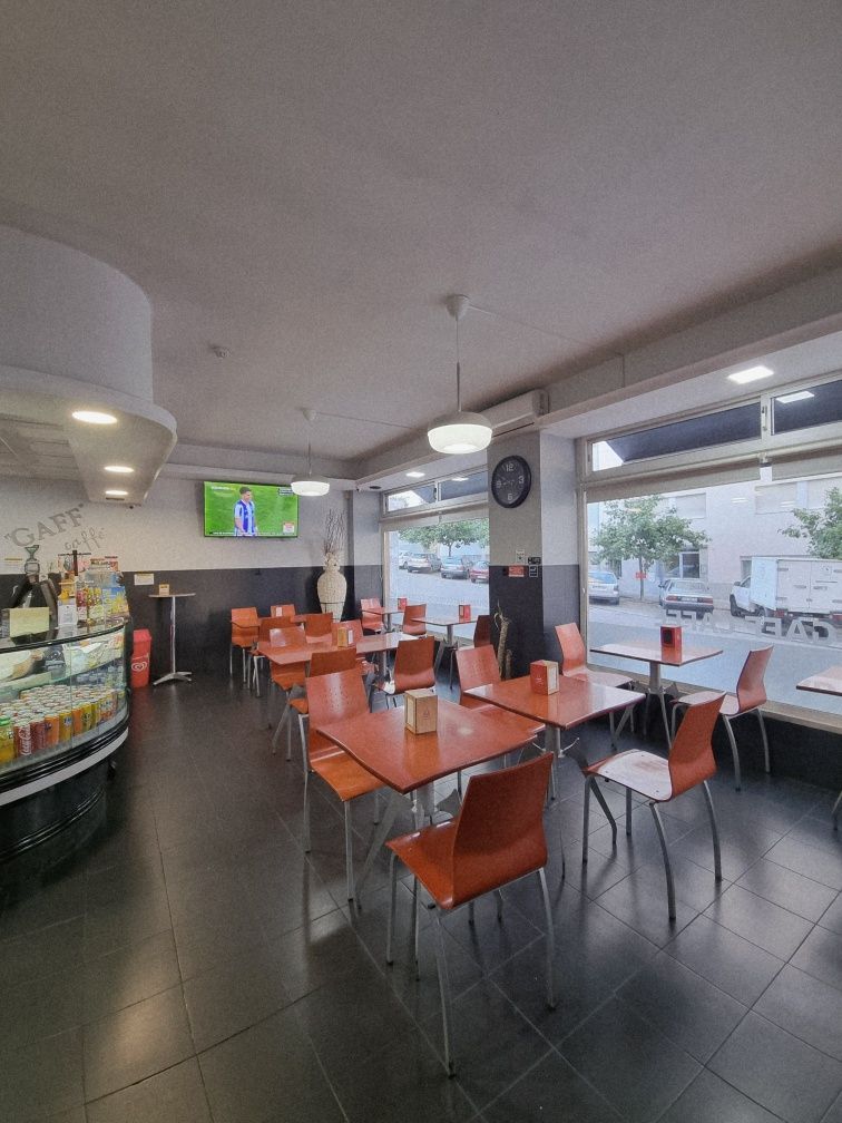 Trespasse Café para passagem em Rio Tinto