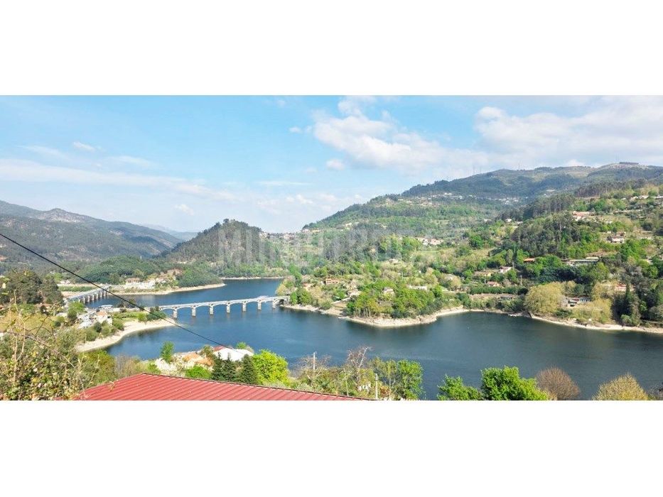 Lote individual Gerês - térrea