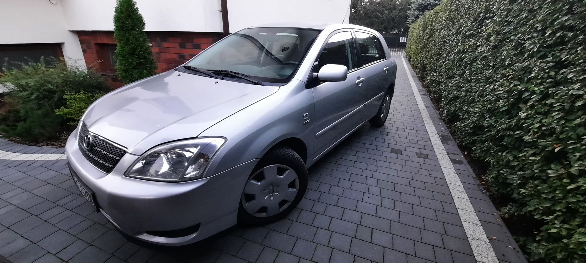 Toyota Corolla 1.6 benzyna, r.2003