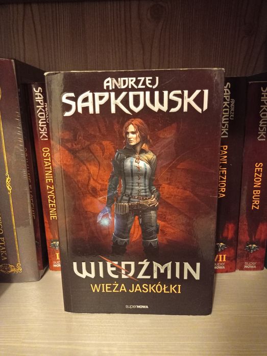 Książka WIEDŹMIN Andrzej Sapkowski kolekcjonerska cała seria 8 tomów!
