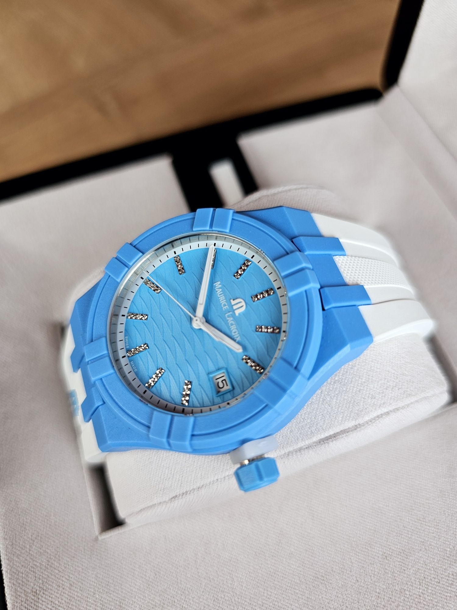 Maurice Lacroix Aikon Tide z diamentami