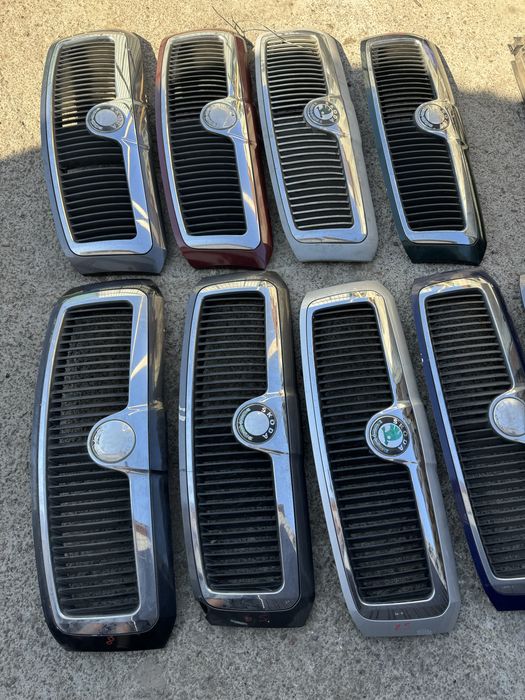 Решотка капота шкода суперб 1