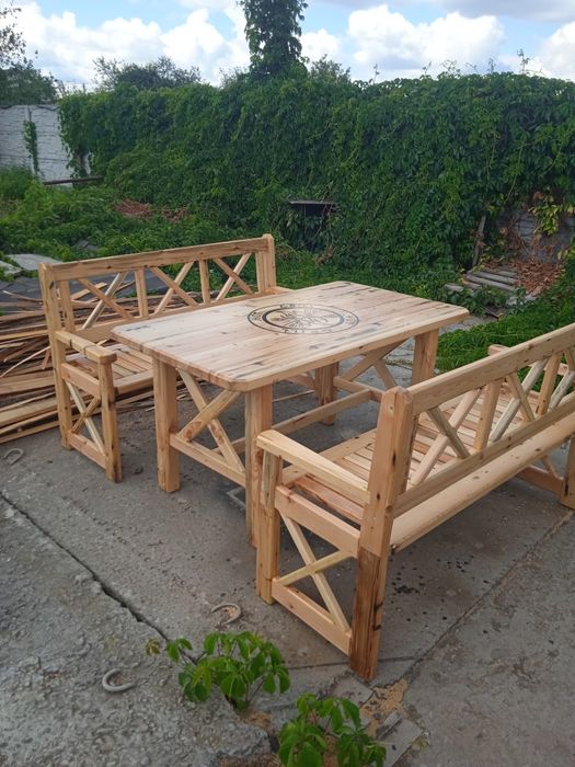 Обідні столи , стільці