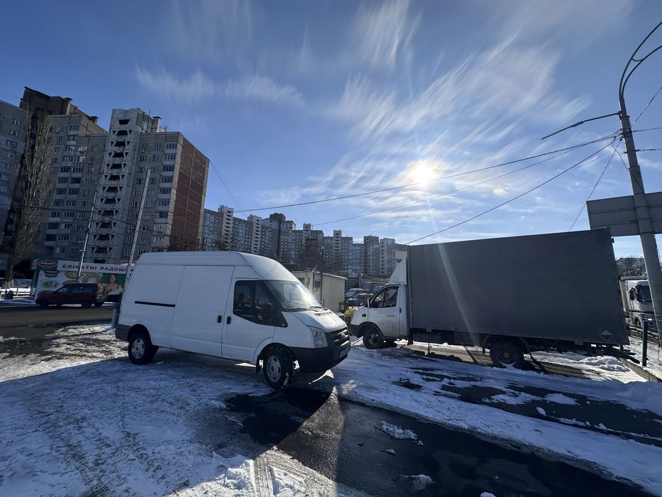 Перевезти диван, Вантажники, вантажні перевезення