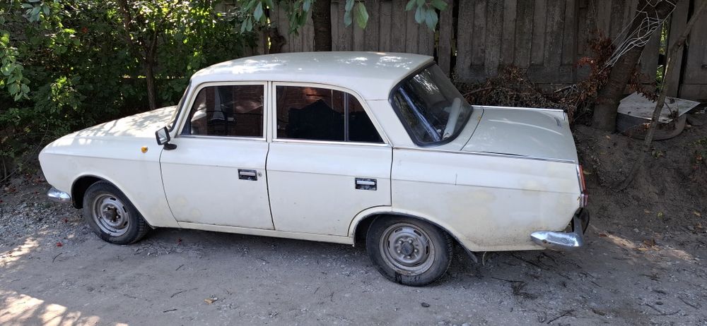 Автомобіль Иж Москівч 412