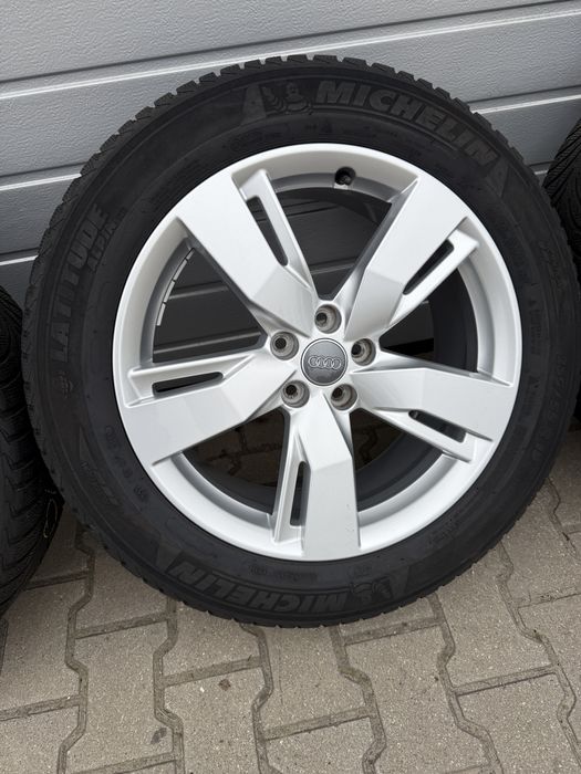 Koła zimowe 19” Audi Q5 235/55/19 Michelin