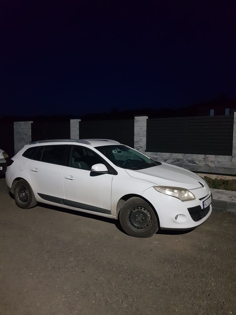 Продам Рено меган 3 2012року автомат ,кліма,