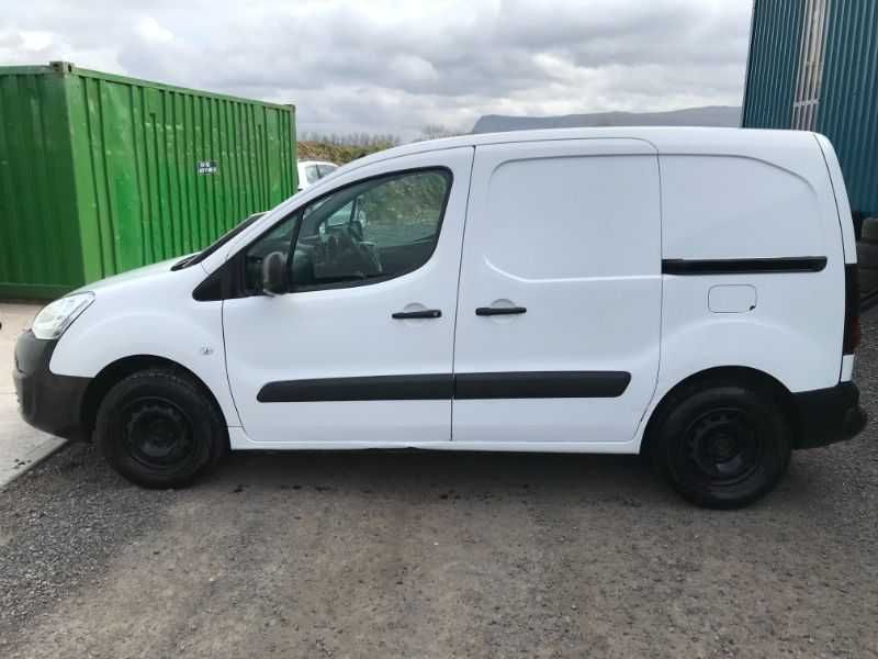 Капот Citroen Berlingo розборка шрот