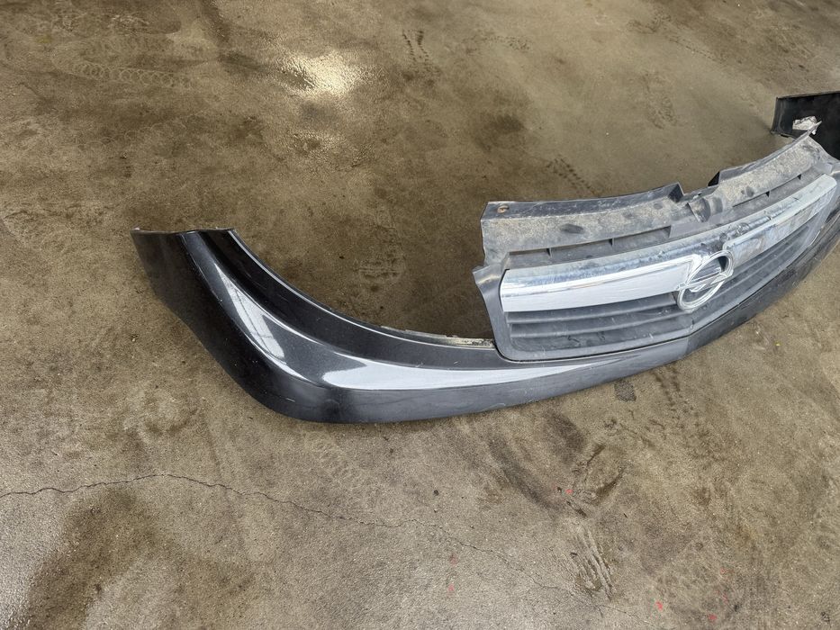 Atrapa grill chrom emblemat Opel Vivaro A Lift części
