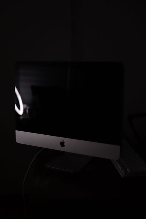 Apple iMac 2011 macOS Monterrey