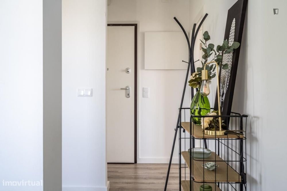 Apartamento com 2 quartos - localizado em Campolide Lisbon