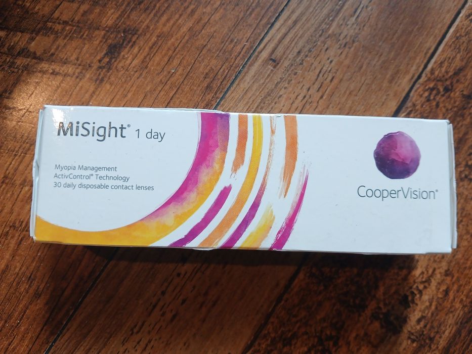 Личебные линзы  MiSight 1 day