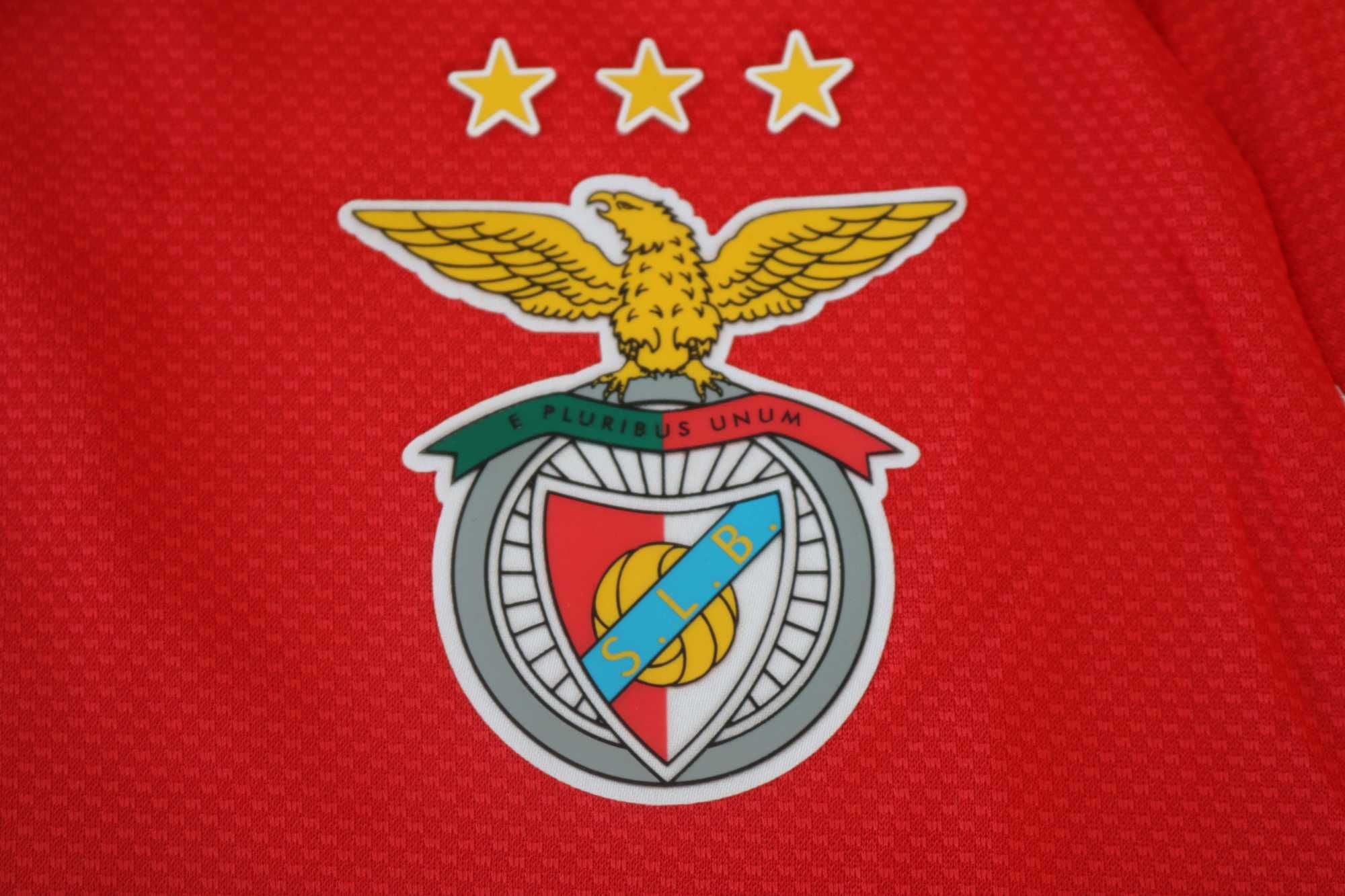Camisola Principal vermelha 2025/26 - LANÇAMENTO