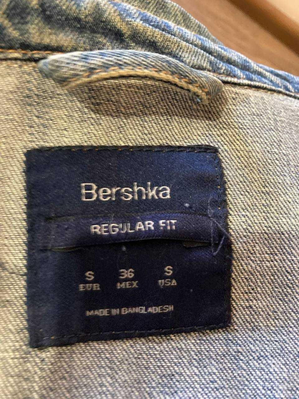 Джинсова куртка Bershka, джинсовка Bershka