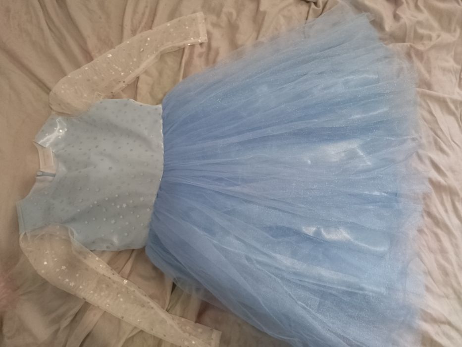 Святкова сукня для дівчинки