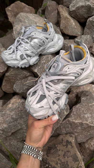 Фірмові кросівки Adidas XLG Runner Deluxe