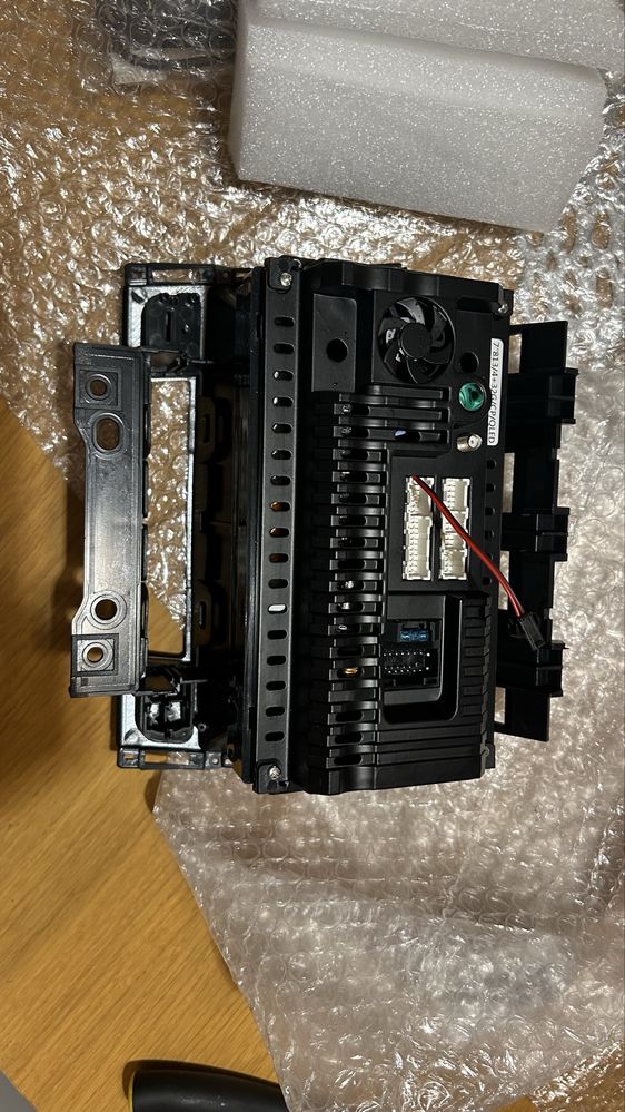 Radio Astra J 7” Android 4/32 retrofit kamera