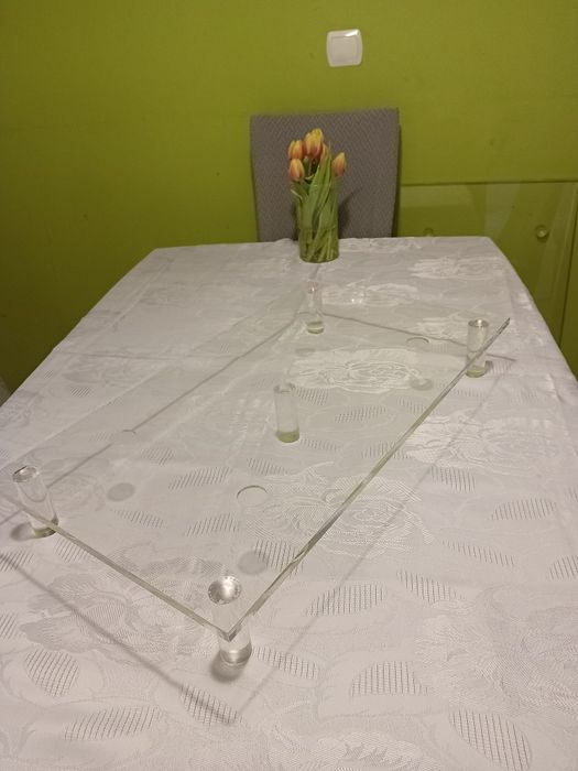 Stojak, stelaż na tort piętrowy lub monoporcje