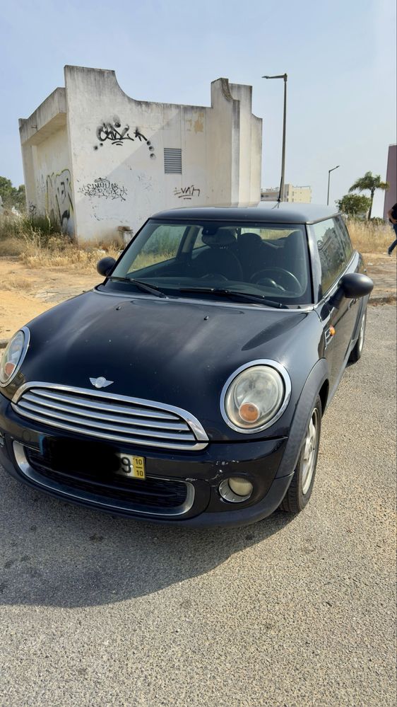 Mini cooper D one de 2010 em bom estado