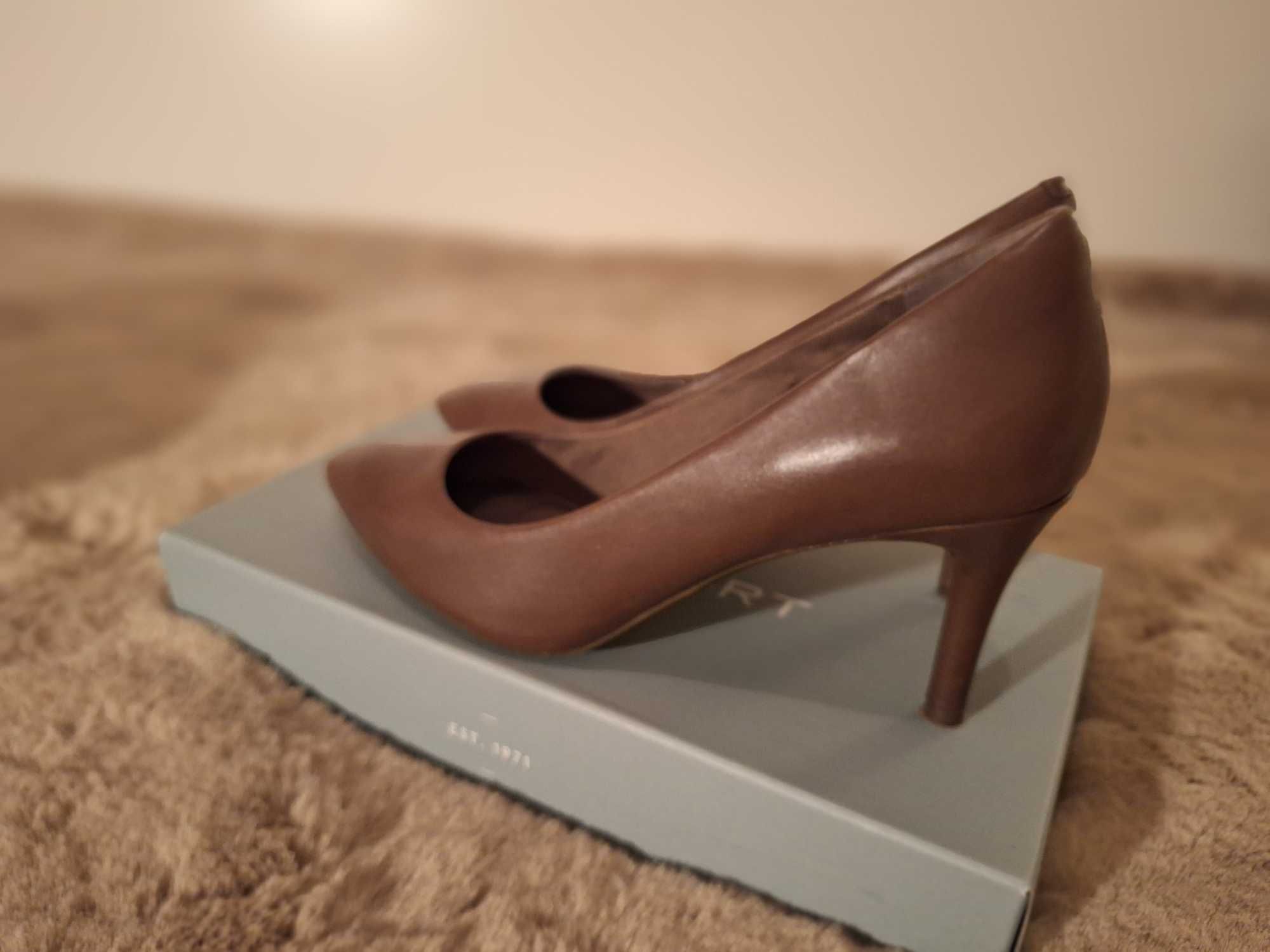 Sapatos rockport novos
