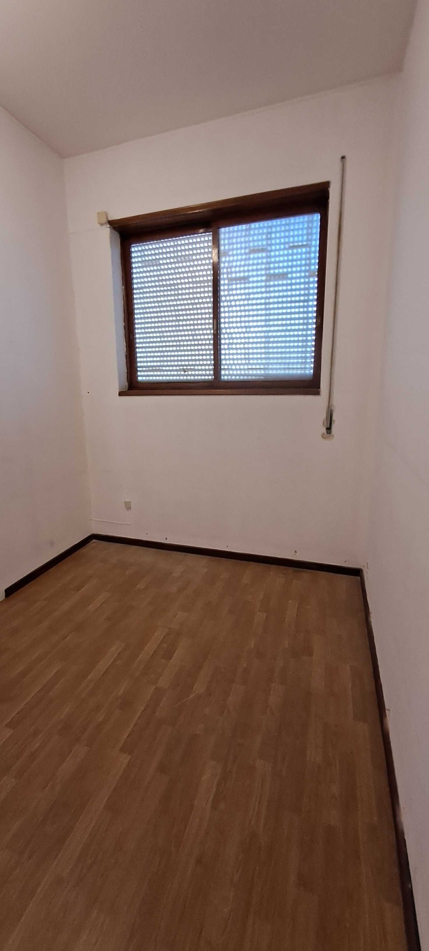 Loja ou Escritório qualquer ramo de comércio ou serviços com 55 m2