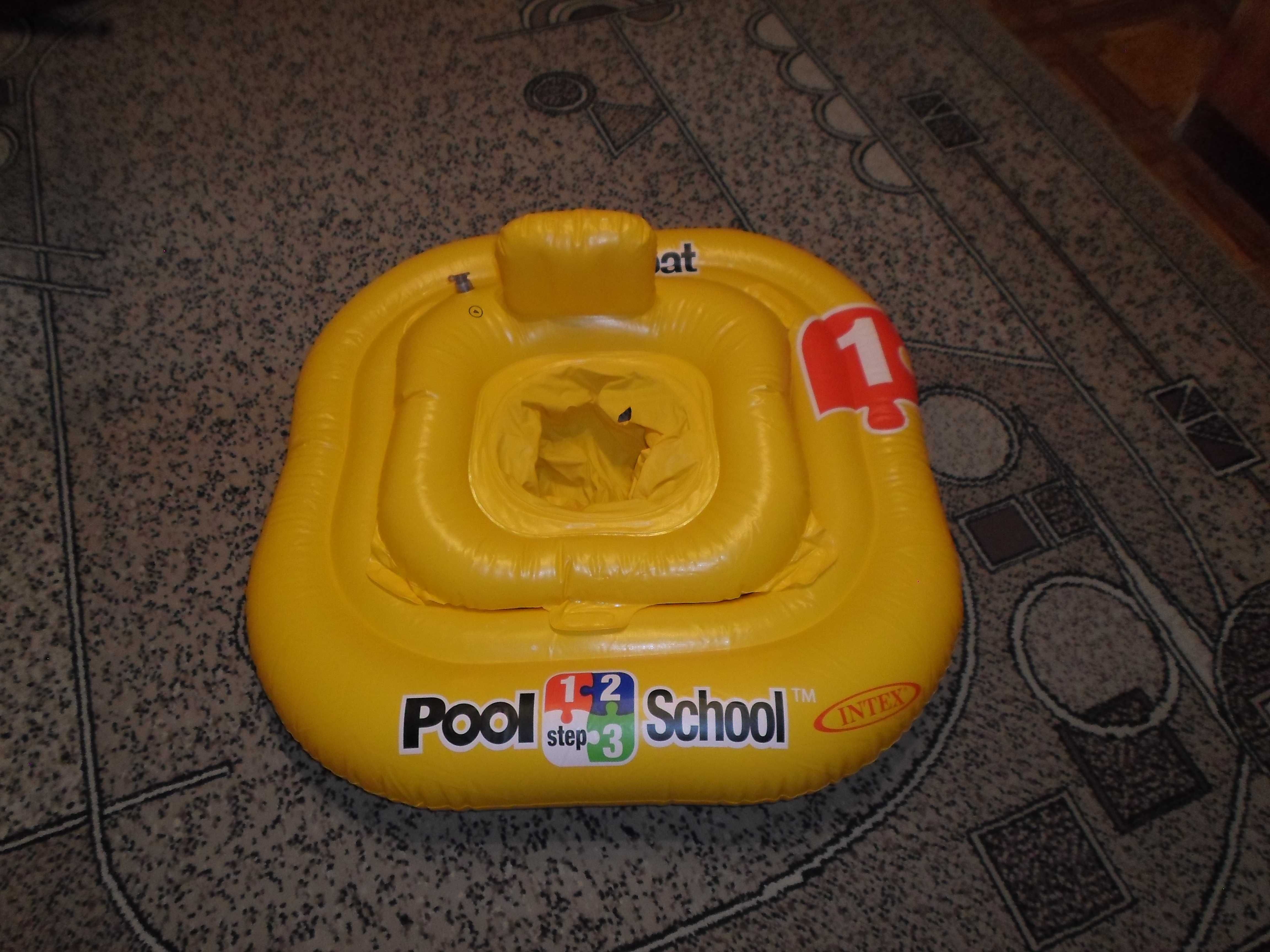 Детский круг для плавания "Делюкс" с сидением, нагрузка  11-15 кг