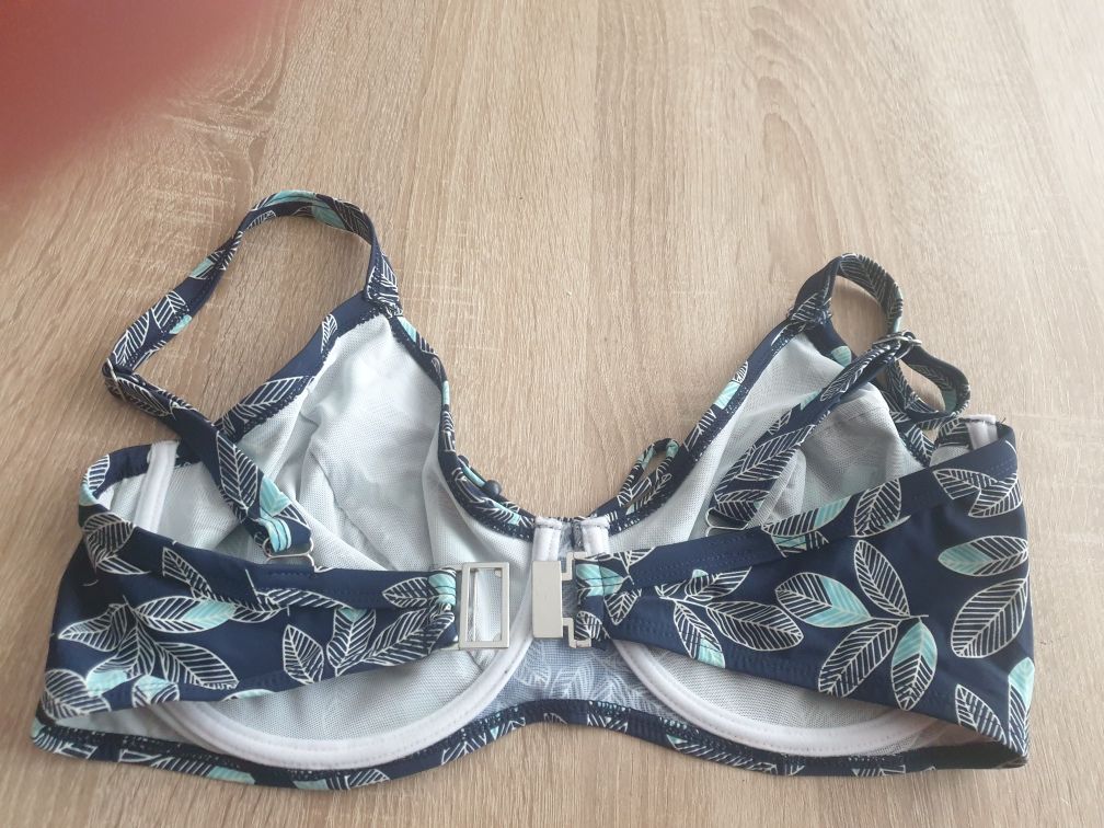 Strój kąpielowy - stanik L/XL