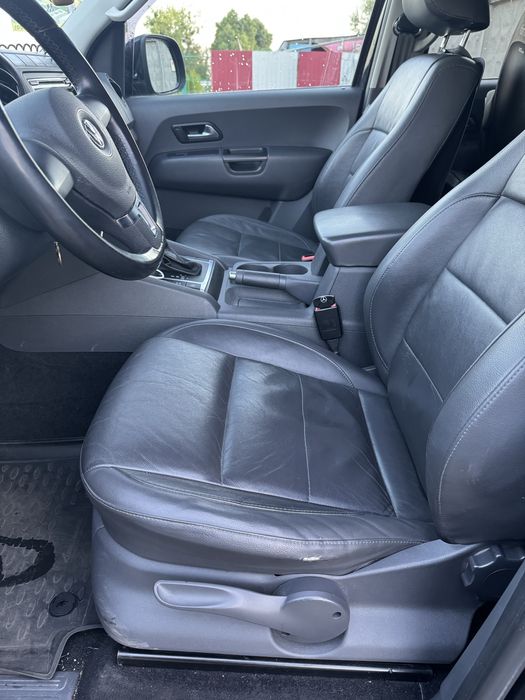 Volkswagen Amarok хороший стан малий пробіг