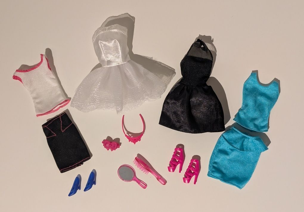 Ubranka sukienki akcesoria Barbie buty szpilki zestaw