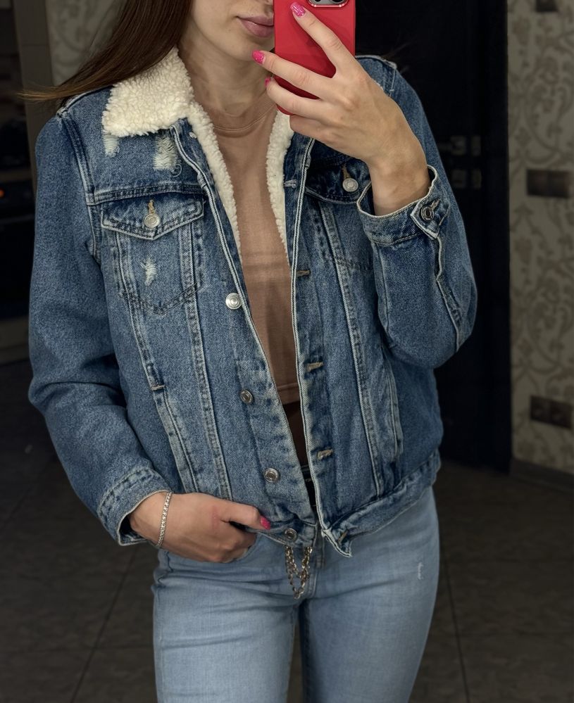 Тепла джинсова куртка