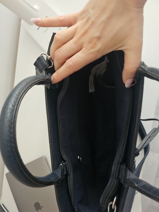 Torebka Stradivarius nowa z metką/długi pasek/granatowa praktyczna