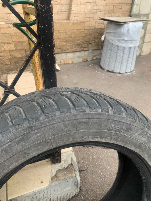 Продам гуму MAXXIS ARTIC TREKKER 225\55 R17 . 3000 грн комплект!