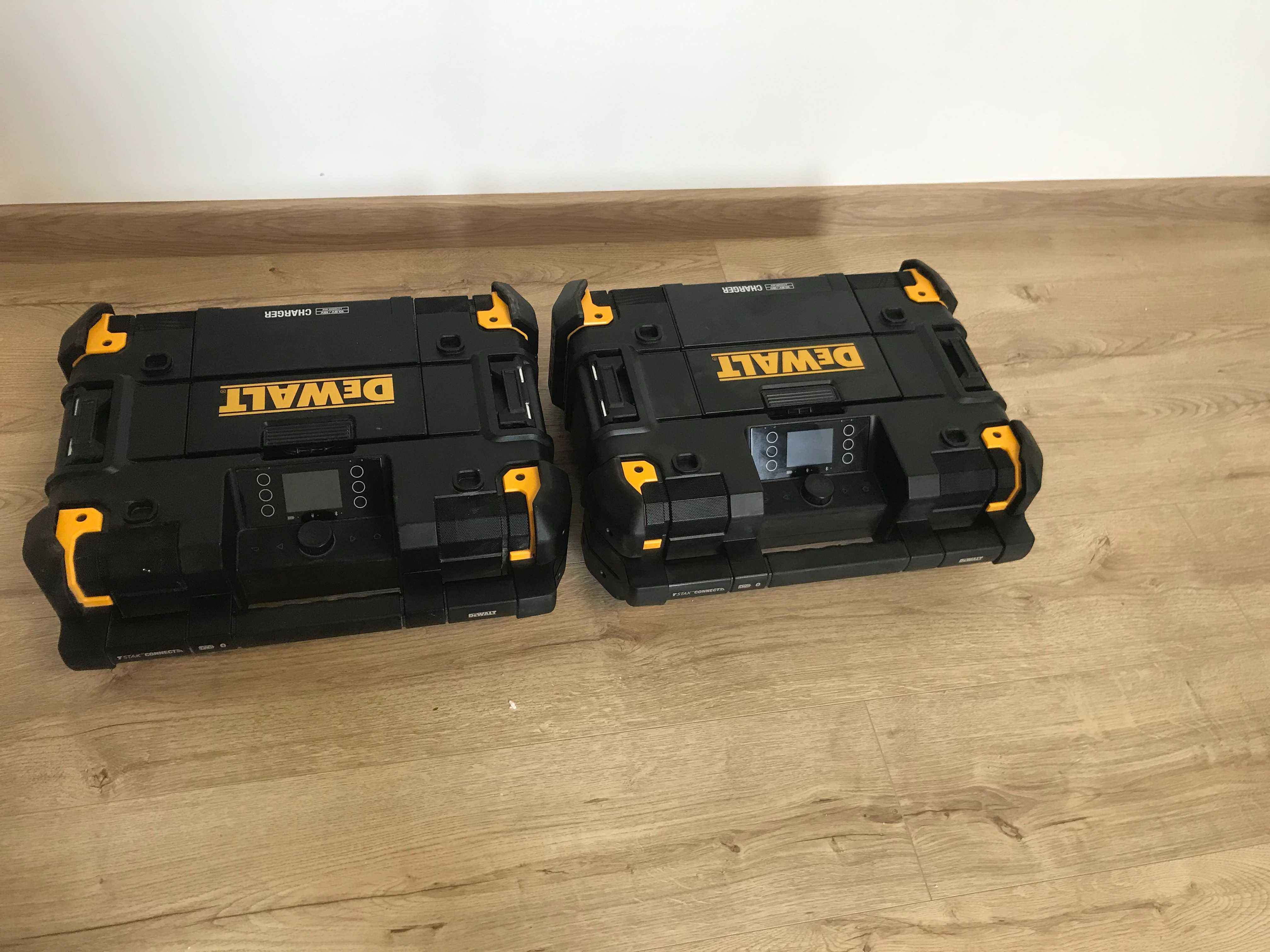 Радіоприймач-зарядний пристрій DeWALT DWST1-81079 GB з Англії