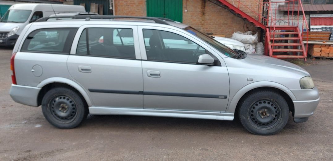 Opel Astra 2004 рік