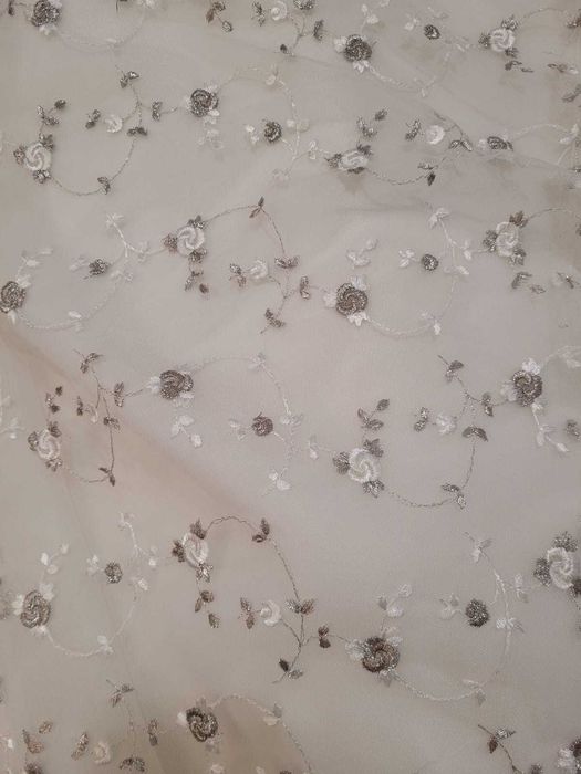 Piękna suknia ślubna